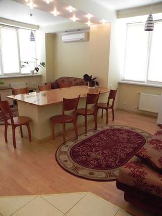 Отель Блаз Одесса Люкс с 1 спальней-3