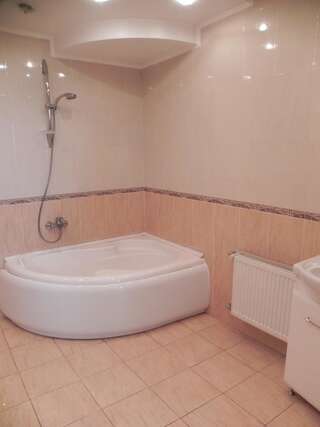 Отель Блаз Одесса Люкс с 1 спальней-1