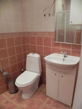 Отель Блаз Одесса Двухместный номер эконом-класса с 2 отдельными кроватями-6